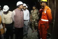 चमोली टीएचडीसी टनल हादसा: CM धामी ने किया स्थलीय निरीक्षण, 7 की मौत, 3 अभी भी फंसे