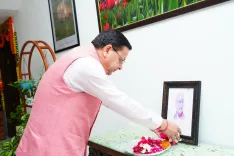 CM Dhami Pays Tribute to VHP Leader Ashok Singhal on Birth Anniversary