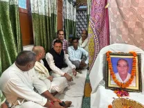 CM Dhami Visits Khatima to Condole Death of Bishan Singh Kapdi