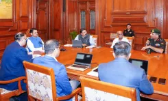CM Fadnavis chairs FTI meet, eyes quantum tech ecosystem