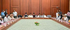 CM Fadnavis Chairs Rajya Marathi Vikas Sanstha Meet in Mumbai