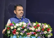 CM Fadnavis Distributes Jaipur Foot Devices to Nagpur's Disabled