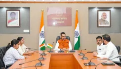 CM Fadnavis Distributes MIHAN CSR Cheques Worth ₹1.35 Cr in Nagpur