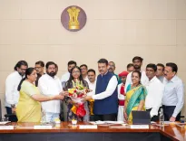 CM Fadnavis Felicitates Nashik's Sakshi Chandak, CA Inter AIR 1