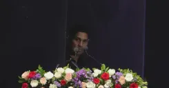 CM Fadnavis flags off free Jaipur Foot camp in Nagpur