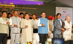CM Fadnavis, Gadkari Inaugurate 9 Rail-Road Projects in Maharashtra