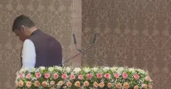 CM Fadnavis, Governor honour Kargil veterans in Mumbai ceremony