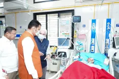 CM Fadnavis Inspects Nagpur Medical College, Launches Ventilator Unit