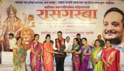 CM Fadnavis joins Navratri Raas-Garba celebrations in Nagpur