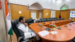 CM Fadnavis joins PM Modi's drug-free youth campaign launch
