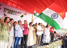 CM Fadnavis Leads Tiranga Rally in Mumbai for Har Ghar Tiranga