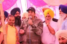 CM Fadnavis, Maha leaders mourn demise of Bollywood’s ‘He-Man’ Dharmendra