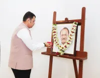 CM Fadnavis Pays Floral Tribute to Late Ajit Pawar on Birth Anniversary