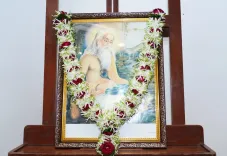 CM Fadnavis pays floral tribute to Maharishi Valmiki in Mumbai