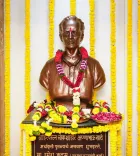CM Fadnavis pays tribute to Lokshahir Annabhau Sathe in Mumbai
