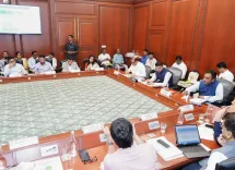 CM Fadnavis Pushes Housing Drive, 4.21 Lakh Registered Under PMAY-U