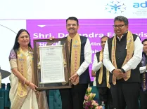 CM Fadnavis receives honorary D.Litt. at Wardha convocation
