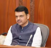 CM Fadnavis Reviews Farmer Loan Waiver Scheme at Mumbai Meet
