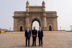 CM Fadnavis Welcomes US Secretary Rubio to Mumbai