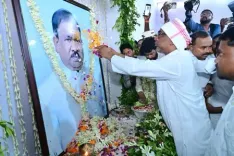 सीएम हेमंत सोरेन ने दिवंगत मंत्री रामदास सोरेन को दी श्रद्धांजलि