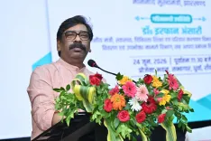CM Hemant Soren Urges New Appointees to Serve with Honesty
