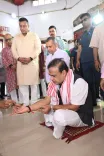 CM Himanta offers Maha Ashtami prayers at Kachakanti Temple