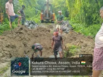 CM Himanta Orders Emergency Desang Embankment Repairs in Sivasagar