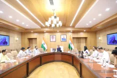 CM Himanta Reviews Revenue Circle Reorganisation in Assam