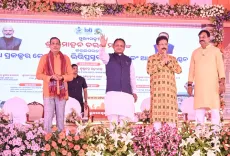 CM Majhi hands over affordable homes in Bhubaneswar on Navratri