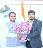 CM Majhi Meets Union Minister Athawale on Odisha Welfare Schemes