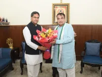 CM Manik Saha meets Gadkari to push Tripura NH projects