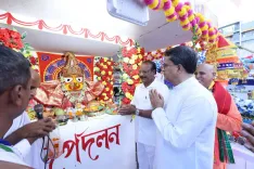 CM Manik Saha pulls Jagannath chariot at ISKCON Agartala Ratha Yatra
