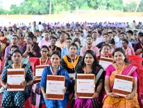 क्या सीएम मोहन मांझी ने 1686 युवाओं को सरकारी नौकरी के अवसर दिए?