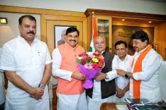 CM Mohan Yadav Calls on MP Assembly Speaker Tomar