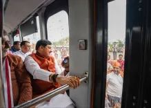 CM Mohan Yadav Departs for Jagdishpur Cabinet Meet via E-Bus