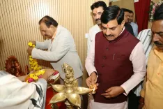 CM Mohan Yadav inaugurates PET-CT, Tele Command Centre at Indore's MY Hospital