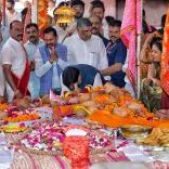 CM Mohan Yadav Seeks Blessings at Dadaji Dhuniwale Darbar in Khandwa