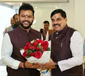 CM Mohan Yadav Welcomes Union Aviation Minister Naidu in Bhopal