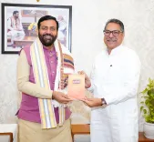 CM Nayab Saini Meets BJP National Gen Secy Satish Poonia in Chandigarh