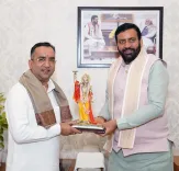 CM Nayab Saini Meets Haryana BJP's Pawan Rana at Sant Kabir Kutir
