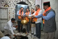 CM Office HP Offers Prayers at Shimla's Shri Ram Mandir