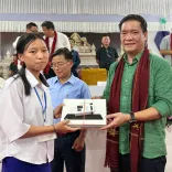 CM Pema Khandu Distributes Tablets to Yingkiong Schools