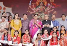 CM Rekha Gupta Distributes 1,400 Cycles at Navratri Kanya Pujan