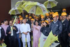 CM Rekha Gupta Distributes Rainwater Harvesting Kits in Delhi