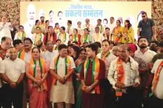CM Rekha Gupta Holds Viksit Bharat Sankalp Sammelan in Shakurbasti