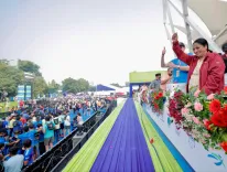 CM Rekha Gupta Honours Vedanta Delhi Half Marathon Winners