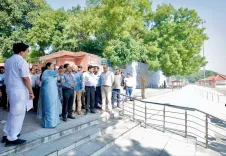 CM Rekha Gupta Inspects Sur Ghat for Chhath Mahaparv