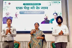 CM Rekha Gupta Launches Green Drive Portal for 70-Lakh Tree Drive