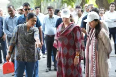 CM Rekha Gupta Leads Cleanliness Drive at Kamala Nehru Ridge