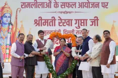 CM Rekha Gupta Meets Delhi Ramleela Committees, Pledges Support